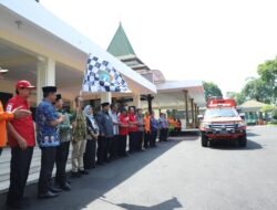 Bupati Jombang Warsubi Kirim Bantuan Kemanusiaan untuk Korban Bencana Sumatera