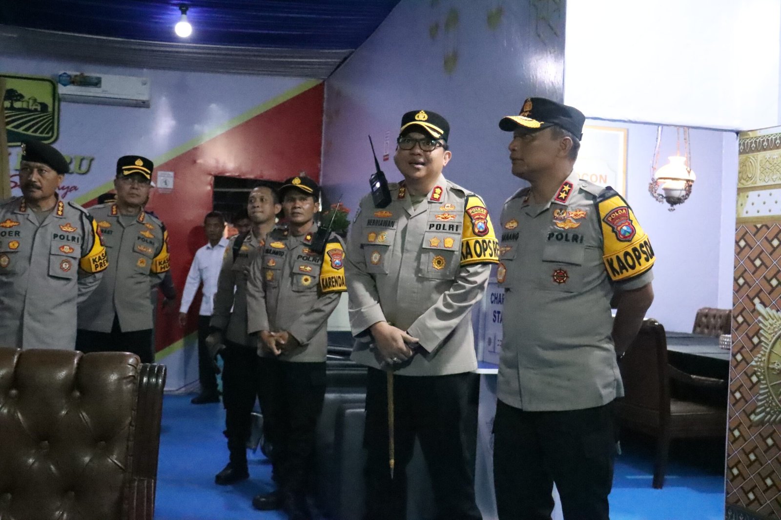 Kapolda Jatim Tinjau Pos Yan Alun-Alun Kota Mojokerto