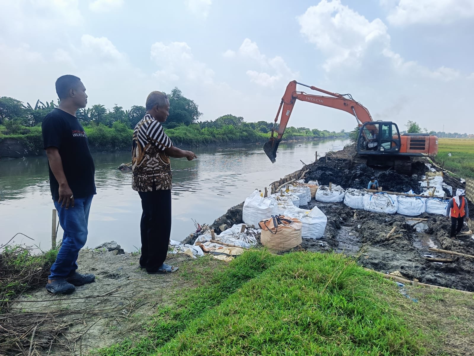 Terendam Banjir 1 Meter, HMN dan Kades Jumeneng Apresiasi Kerja Cepat Bupati Mojokerto dan Jajaran