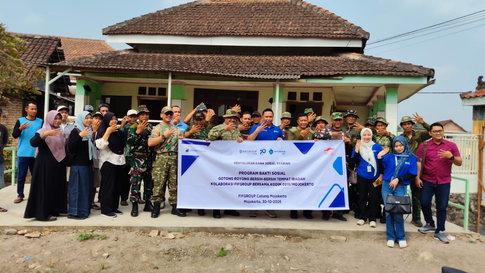 Jumat Berkah di Sumbertebu: Saat Kodim 0815 Mojokerto Gandeng FIF Group untuk Satu Mushola