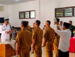 Lantik 4 Perangkat Desa, Kades Petak Tekankan Rasa Empati, Peduli dan Tanggung Jawab