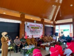 Bupati Mojokerto Tinjau Gebyar Vaksinasi Booster dan Posbindu Serentak di Desa Punggul