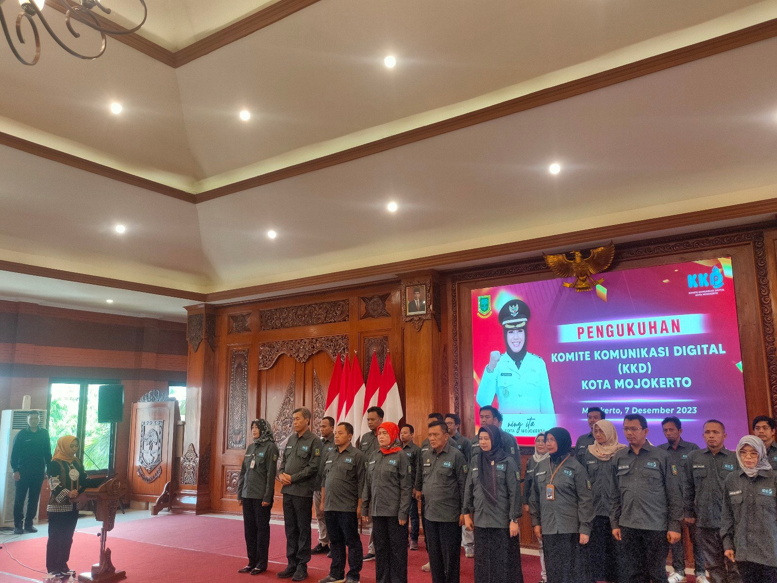 Perangi Hoaks, Ning Ita Lantik Komite Komunikasi Digital Kota Mojokerto