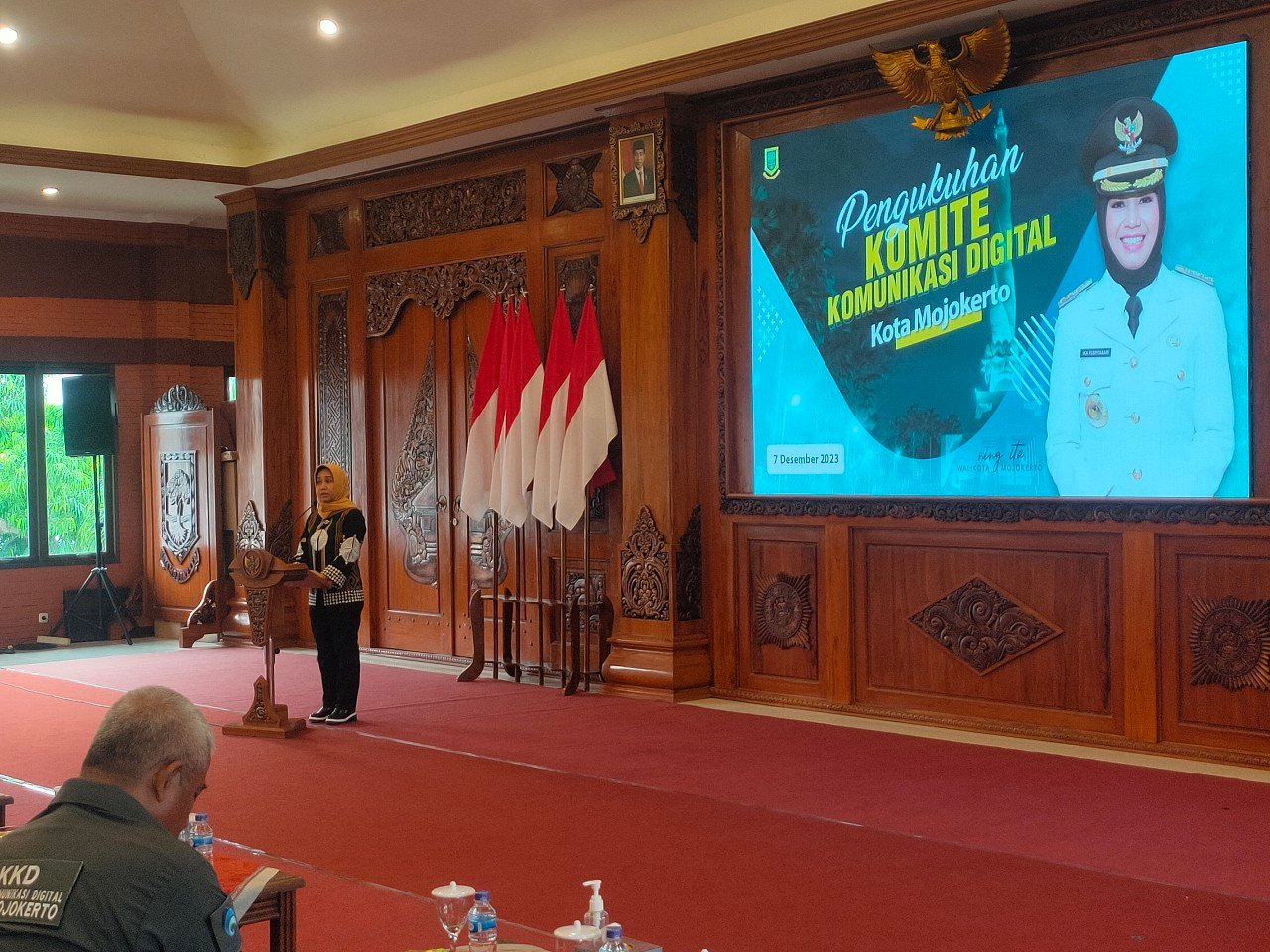 Perangi Hoaks, Ning Ita Lantik Komite Komunikasi Digital Kota Mojokerto