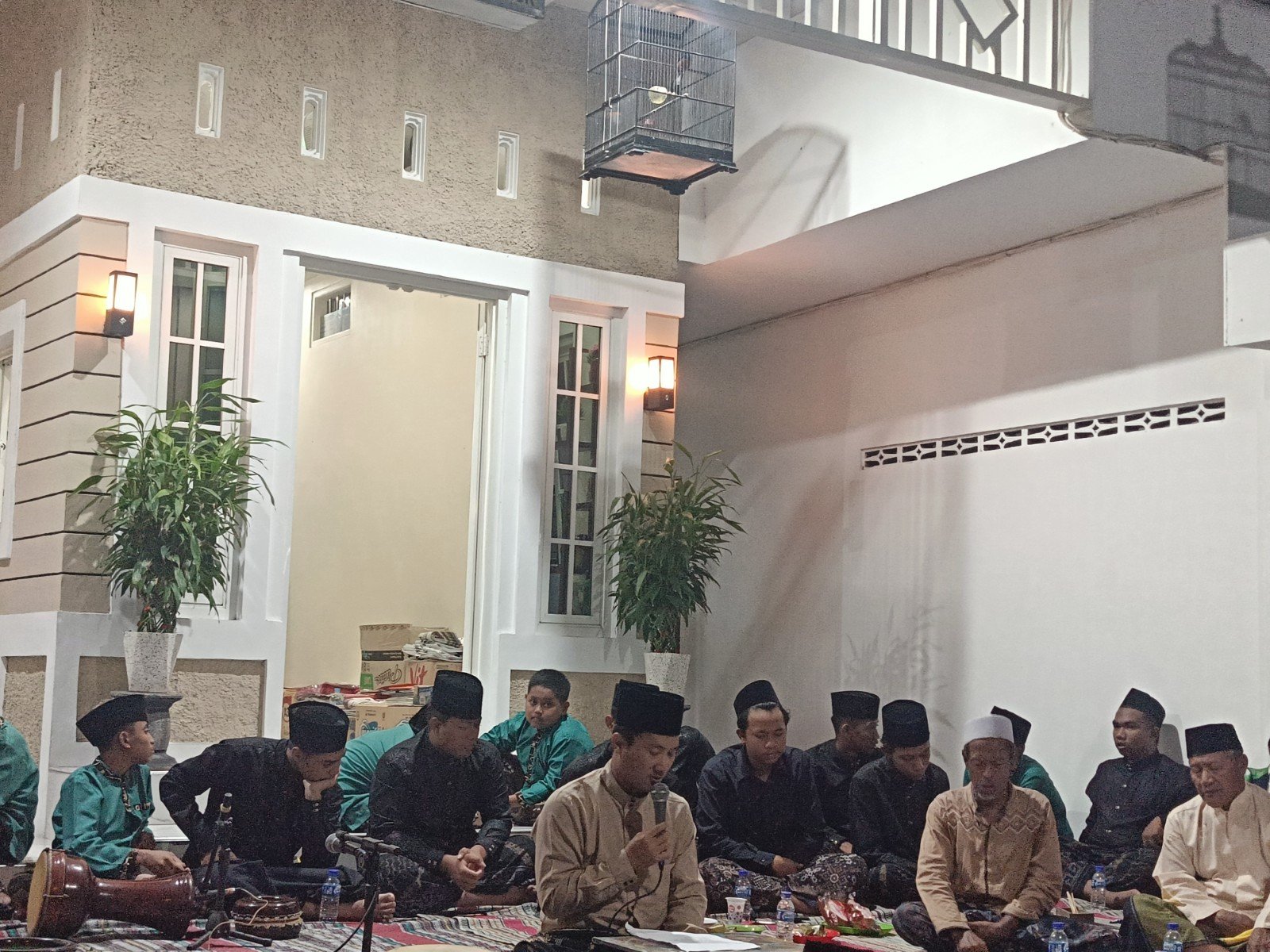 Syiar Agama, Hadi Purwanto Gelar Selawatan yang Ke-17 di Kantor LBH Djawa Dwipa dan LKH Barracuda