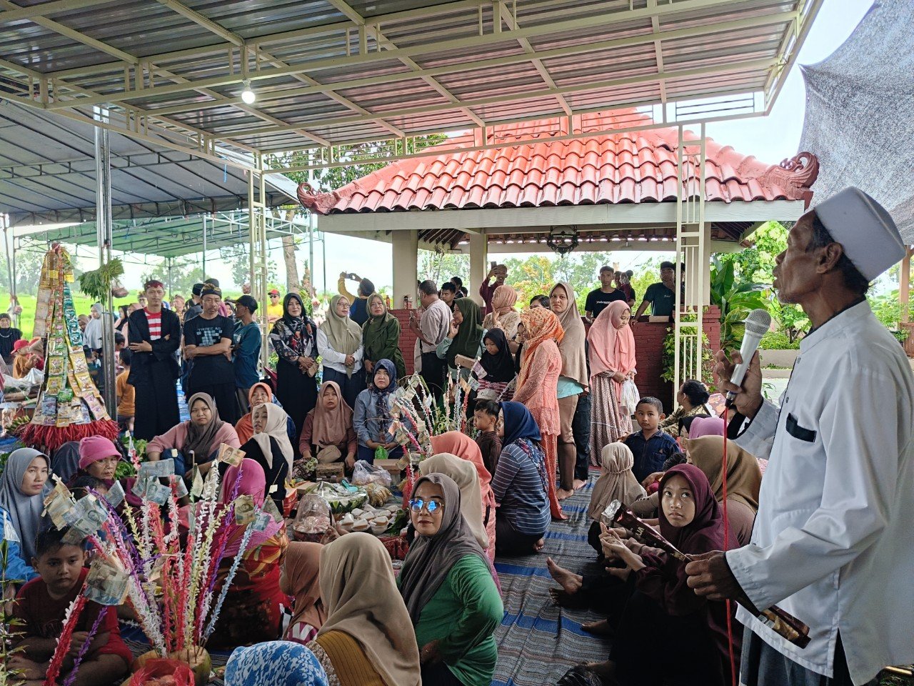 Ruwah Dusun Banjarsari Dibarengkan dengan Khotmil Qur'an ke-21, Warga Bersemangat Hadiri Acara