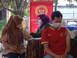 Badan Inteligen Negara Daerah Jatim Dan Dinkes Lakukan Serbuan Vaksinasi Di Kecamatan Tulangan Kabupaten Sidoarjo.