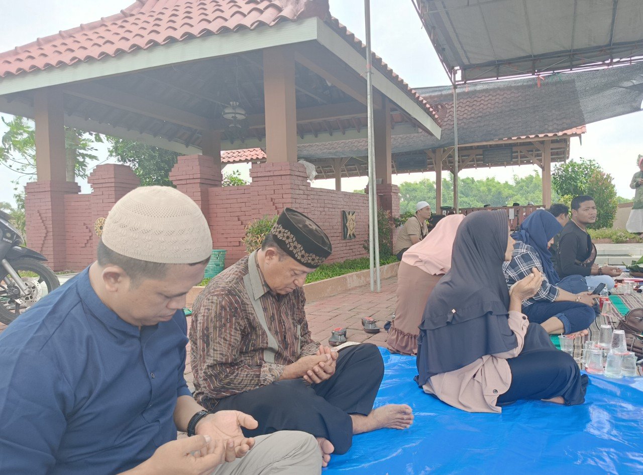 Khotmil Qur'an di Makam Banjarsari, K.H. Hasan Matori Jelaskan Tentang Mati Syahid