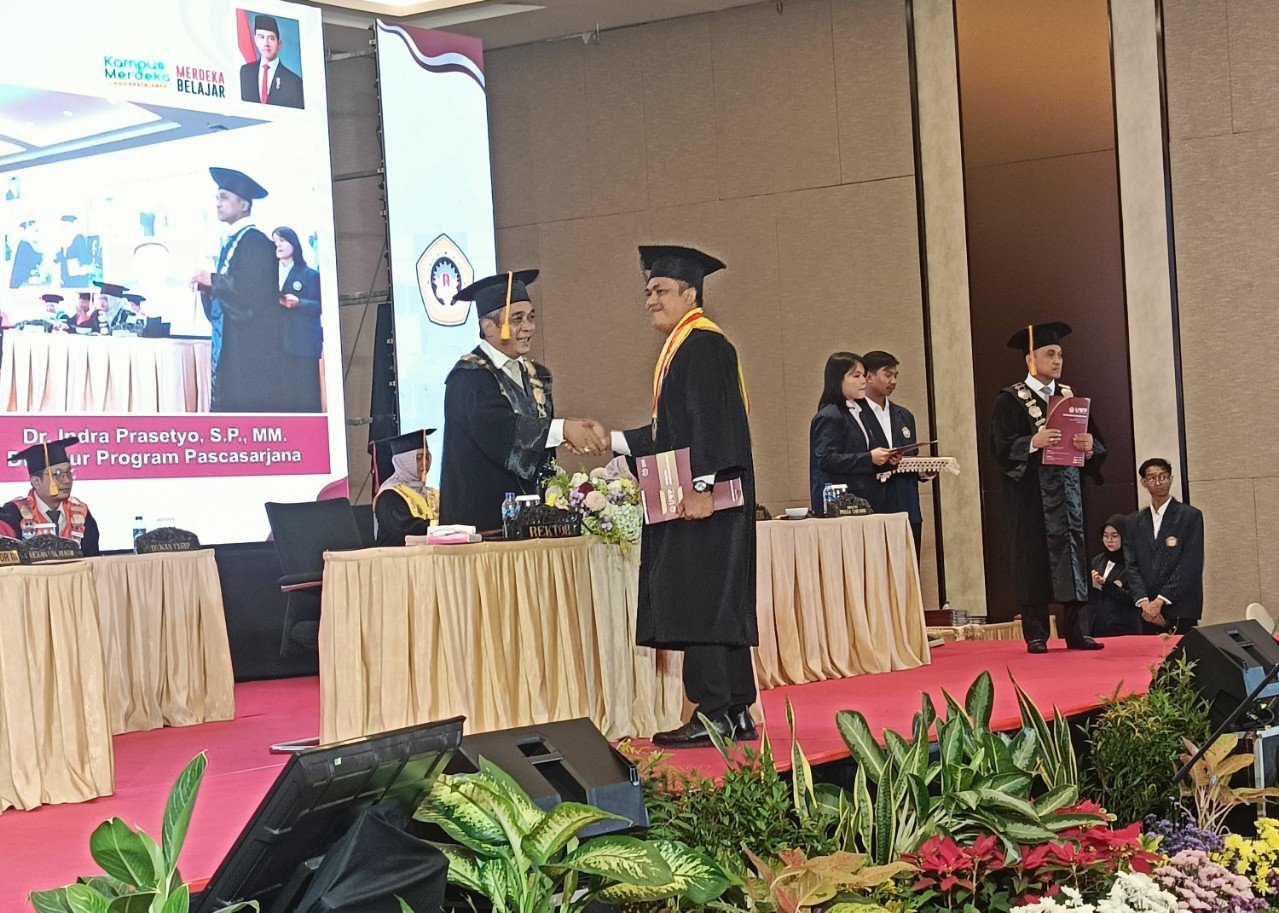 Wisuda Magister Hukum di UWP Surabaya, Hadi Purwanto Sampaikan Terima Kasih