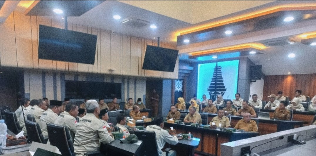 Audiensi dengan PKDI, Bupati Mojokerto Jelaskan Pembatalan BK Desa 2024