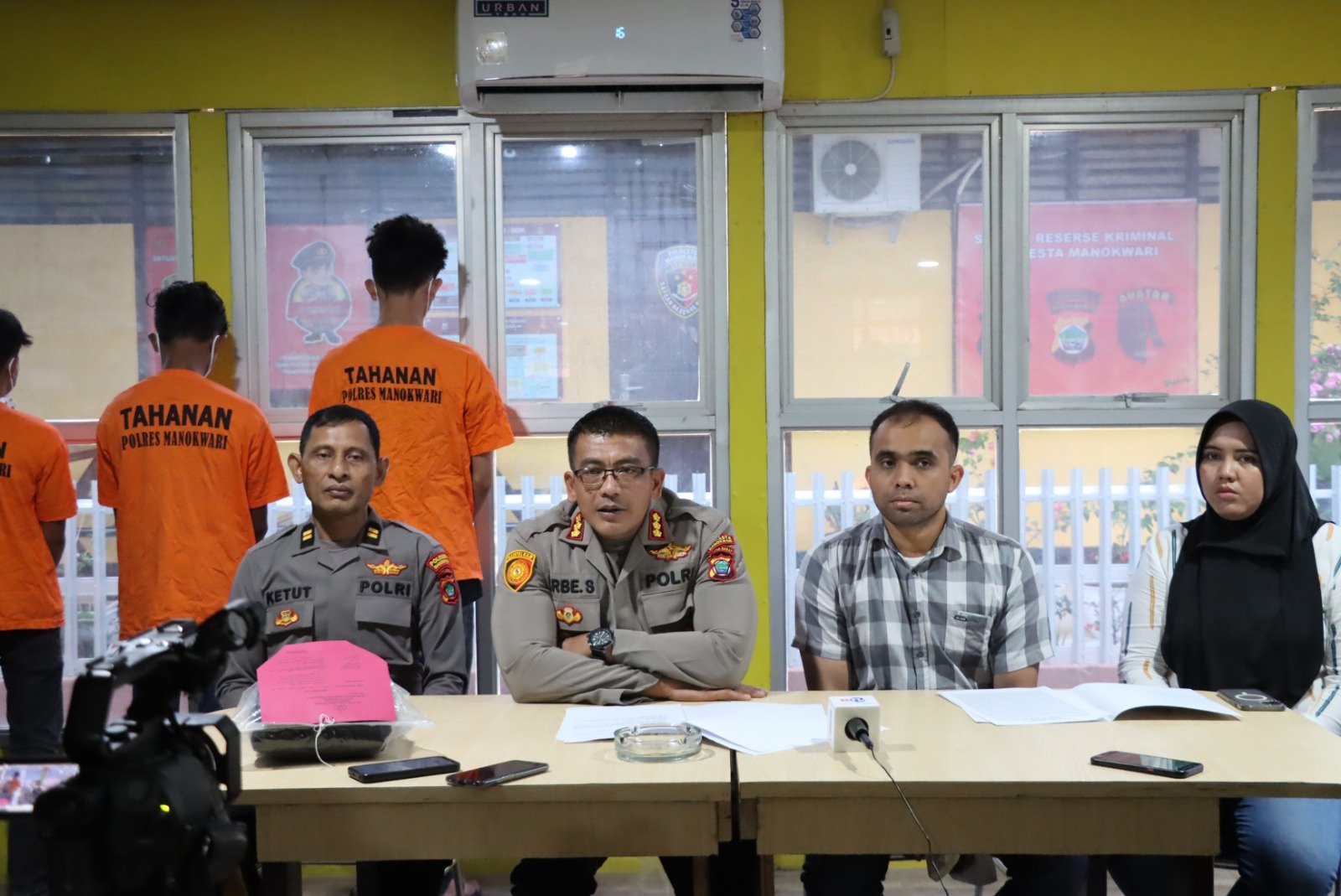 Polres Manokwari Gelar Konferensi Pers Tindak Pidana Persetubuhan Terhadap Anak
