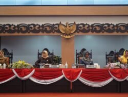 DPRD Kabupaten Mojokerto Gelar Rapat Paripurna Penyampaian Nota Penjelasan LKPJ Bupati Ikfina