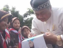 Peringatan Hardiknas, Bupati Jombang Didampingi Plh Kadisdikbud Jombang Launching Rehabilitasi SDN Trawasan
